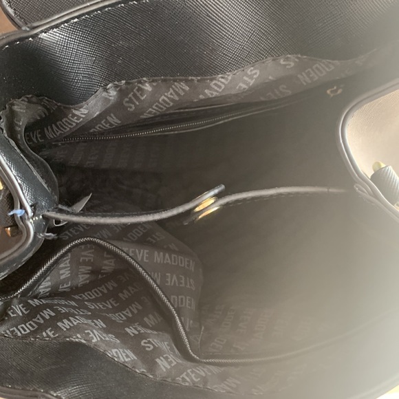 Steve Madden two-tone mini backpack - Picture 5 of 7